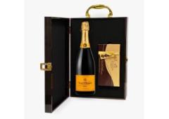 Champagne Gift Delivery in Philadelphia – Fast & Elegant Gifting